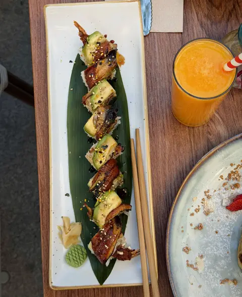 Dragon roll